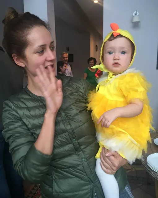 Виктория Исакова с дочерью Виктория Исакова с дочерью