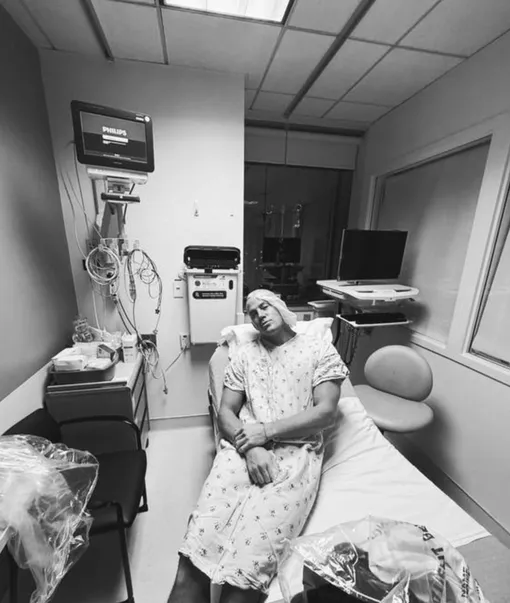 Ченнинг Татум сделал снимок в больничной палате