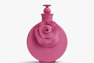 Valentino представили лимитированный весенний аромат Valentina Pink Valentino представили лимитированный весенний аромат Valentina Pink