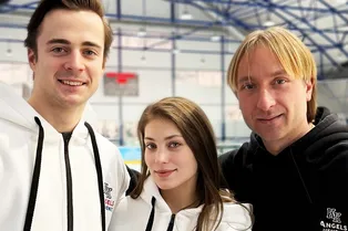 «Вернулась уже с мужем и сыном»: Алена Косторная объявила о переходе к Евгению Плющенко «Вернулась уже с мужем и сыном»: Алена Косторная объявила о переходе к Евгению Плющенко