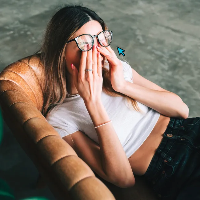 Инфекция, пыль, гаджеты: почему возникает частое моргание и как его вылечить