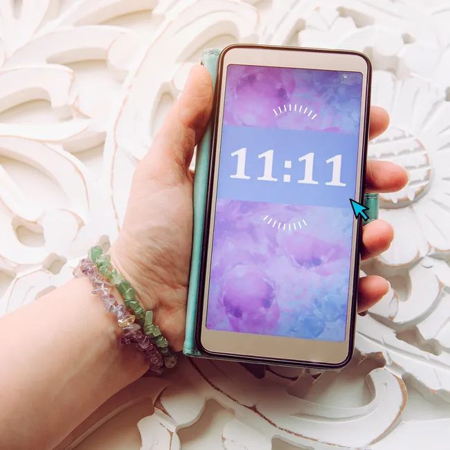 Совпадение или подсказки от ангелов? Что означают одинаковые цифры на часах