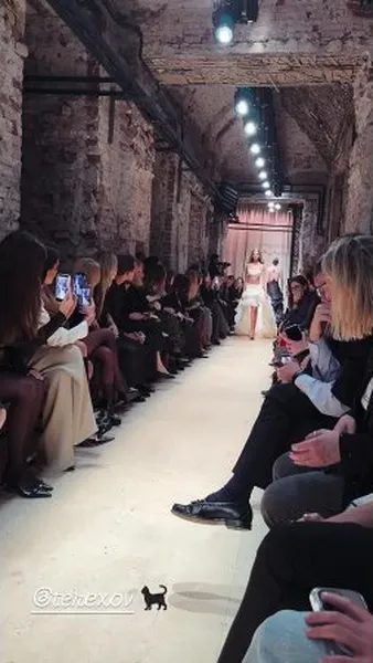 Нажми и смотри