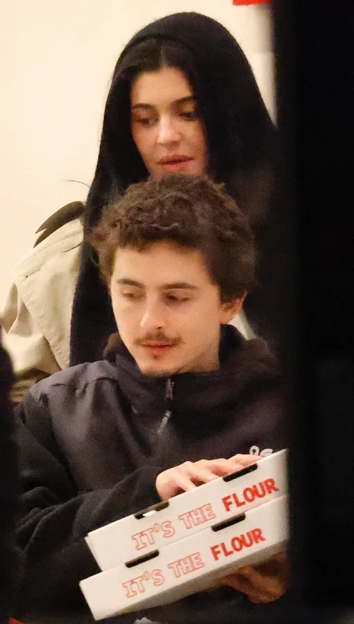 Кайли Дженнер и Тимоти Шаламе встречаются Кайли Дженнер и Тимоти Шаламе встречаются