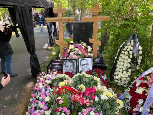 Нина Гребешкова и Леонид Гайдай воссоединились на Кунцевском кладбище Нина Гребешкова и Леонид Гайдай воссоединились на Кунцевском кладбище