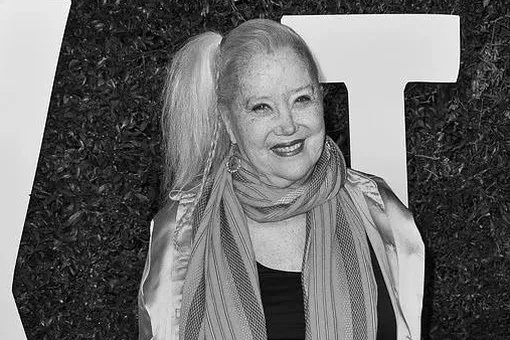 Умерла страдающая деменцией звезда Голливуда Сэлли Керкленд Умерла страдающая деменцией звезда Голливуда Сэлли Керкленд