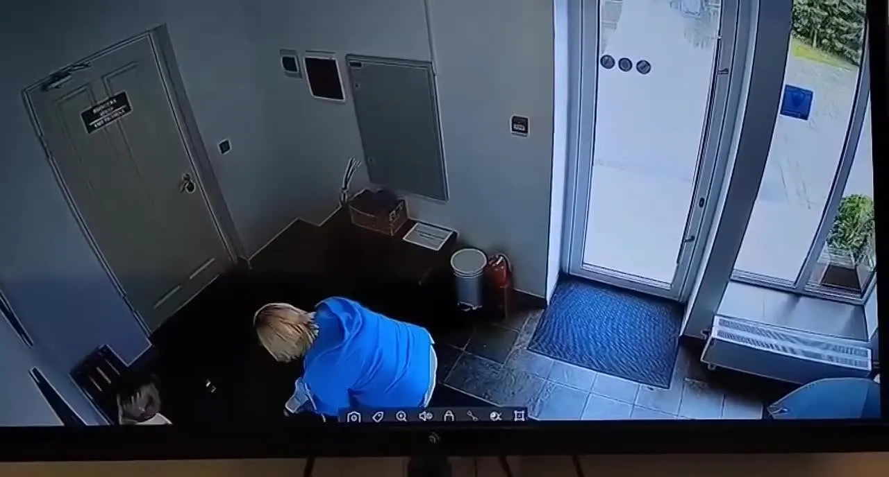 Нажми и смотри Нажми и смотри