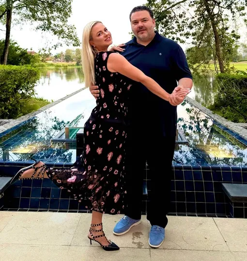 Анна Семенович и ее жених Денис Шреер