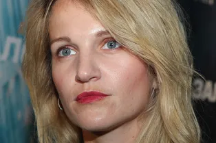 «Разбили стекло машины, вытащили половину покупок»: Женю Малахову ограбили в Ницце «Разбили стекло машины, вытащили половину покупок»: Женю Малахову ограбили в Ницце