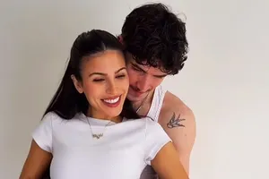 Звезды сериала «Испытание соблазном» Эмили Миллер и Кэм Холмс ждут двойню после выкидыша и рождения сына Звезды сериала «Испытание соблазном» Эмили Миллер и Кэм Холмс ждут двойню после выкидыша и рождения сына