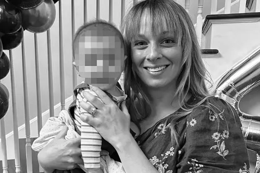 Муж декоратора фильма «Мистер и миссис Смит» Мэри Кейт Голдинг зарезал ее на глазах сына и покончил с собой Муж декоратора фильма «Мистер и миссис Смит» Мэри Кейт Голдинг зарезал ее на глазах сына и покончил с собой