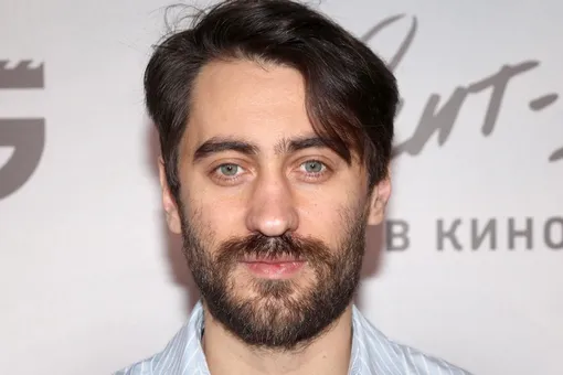 «Колобок сквернословит»: актер сериала «Контейнер» Дмитрий Чеботарев оскандалился, высказав мнение о нашумевшем фильме «Колобок сквернословит»: актер сериала «Контейнер» Дмитрий Чеботарев оскандалился, высказав мнение о нашумевшем фильме