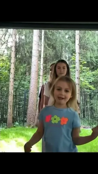 Нажми и смотри