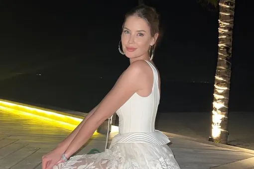 «Тайная свадьба?»: бывшая жена Эмина в платье невесты очаровала поклонников «Тайная свадьба?»: бывшая жена Эмина в платье невесты очаровала поклонников
