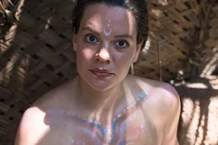 «Девчонка на этот раз»: беременная Вера Полозкова обнажила красивый живот