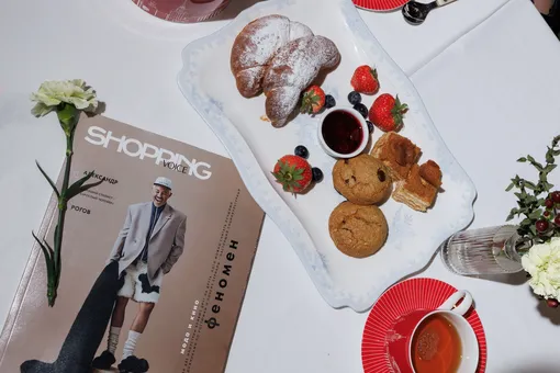 Лиза Адаменко, Наталья Ракоч, Лена Червова, Алёна Лейнер, Рамон Паласиос-Фернандес и другие на бранче-презентации