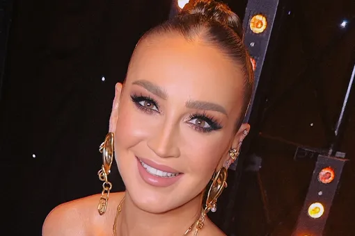 Ольга Бузова показала, как выглядела после скандального развода с футболистом Ольга Бузова показала, как выглядела после скандального развода с футболистом