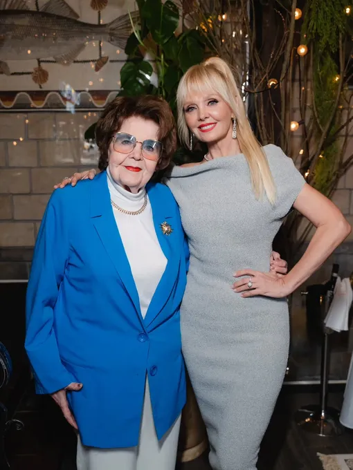 Валерия поздравила маму