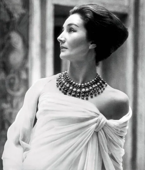 Жаклин де Рибес называли «последней королевой Парижа»