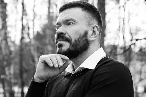 Умер в реанимации 43-летний актер сериала «Шаманка», режиссер Василий Заржецкий Умер в реанимации 43-летний актер сериала «Шаманка», режиссер Василий Заржецкий