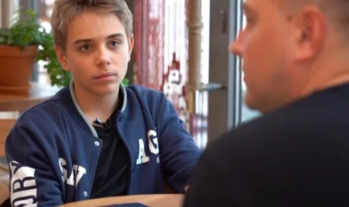 Актер часто общается с сыном Андреем Актер часто общается с сыном Андреем