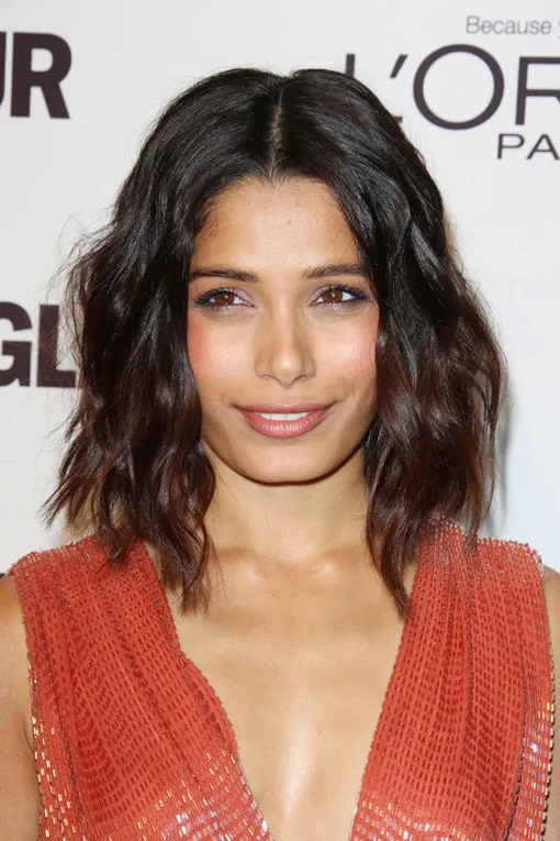 прически на прямой пробор