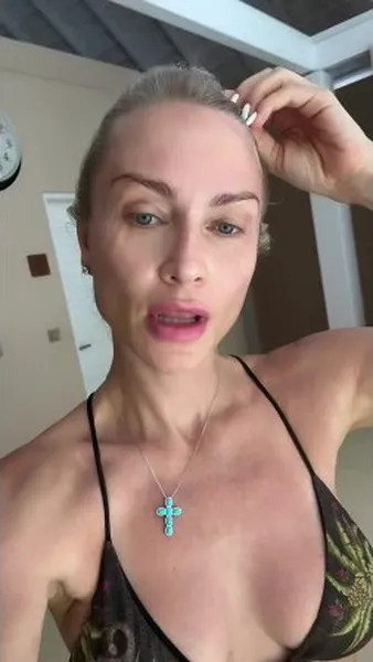 Нажми и смотри