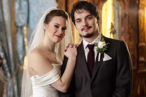 Майя Хромых вышла замуж за 27-летнего фигуриста Альяна Питкеева Майя Хромых вышла замуж за 27-летнего фигуриста Альяна Питкеева