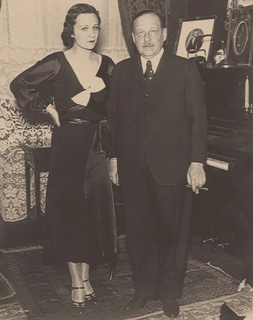 Вера Макинская и Имре Кальман в 1932 году Вера Макинская и Имре Кальман в 1932 году