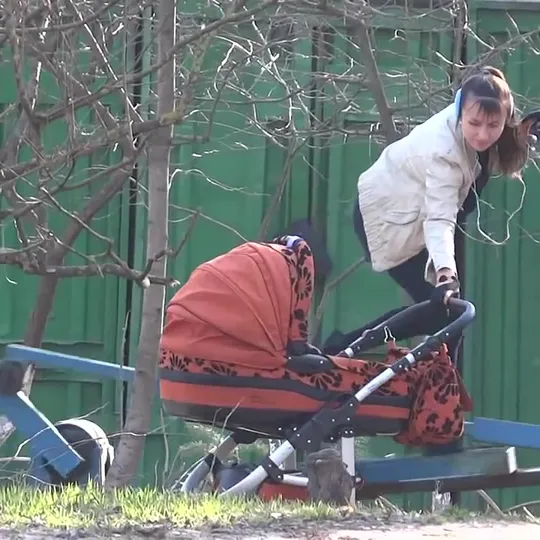 Нажми и смотри