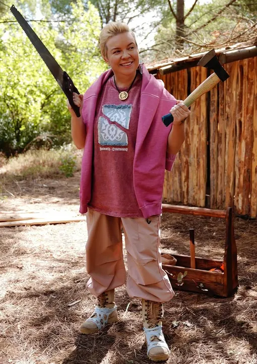 Алена Жигалова пригрозила народникам