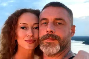 «Озлоблен на девушек и мстит»: бывшая жена Антона Батырева заявила, что пострадала от звездного фотографа «Озлоблен на девушек и мстит»: бывшая жена Антона Батырева заявила, что пострадала от звездного фотографа