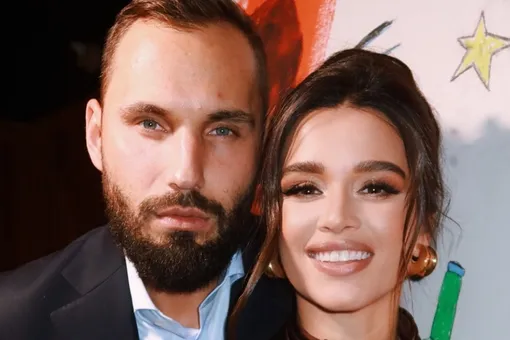 «Они объединяются против меня»: Ксения Бородина рассказала об отношениях мужа и 16-летней дочери