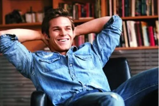 Чем он занимается без тебя? Чем он занимается без тебя?