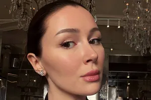 «Я чувствую себя идиоткой. Мозгов, честно говоря, ноль»: Анна Заворотнюк заявила, что ее развели мошенники