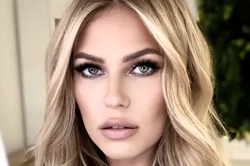 «У меня есть целлюлит и дряблость»: Рита Дакота показала фигуру без фотошопа в Египте «У меня есть целлюлит и дряблость»: Рита Дакота показала фигуру без фотошопа в Египте