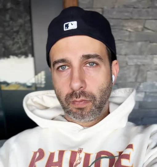 Иван Ургант призвал россиян помочь больным детям