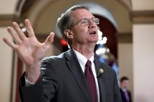 «Могут атаковать под любыми углами»: Тим Берчетт напугал американцев заявлением о грандиозных НЛО с инопланетянами