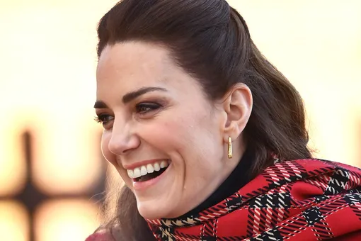 «Волшебный момент»: Кейт Миддлтон с мамой и сестрой шокировали персонал французского бистро «Волшебный момент»: Кейт Миддлтон с мамой и сестрой шокировали персонал французского бистро