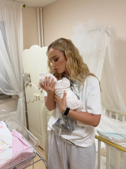 Ольга Бузова с племянницей Марией Ольга Бузова с племянницей Марией