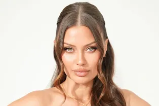 «Мы решили объединиться»: Виктория Боня заявила, что ее отношения с отцом Анджелины вышли на новый уровень