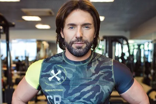 Андрей Малахов не смог сдержать слез на первом выпуске «Прямого эфира» Андрей Малахов не смог сдержать слез на первом выпуске «Прямого эфира»