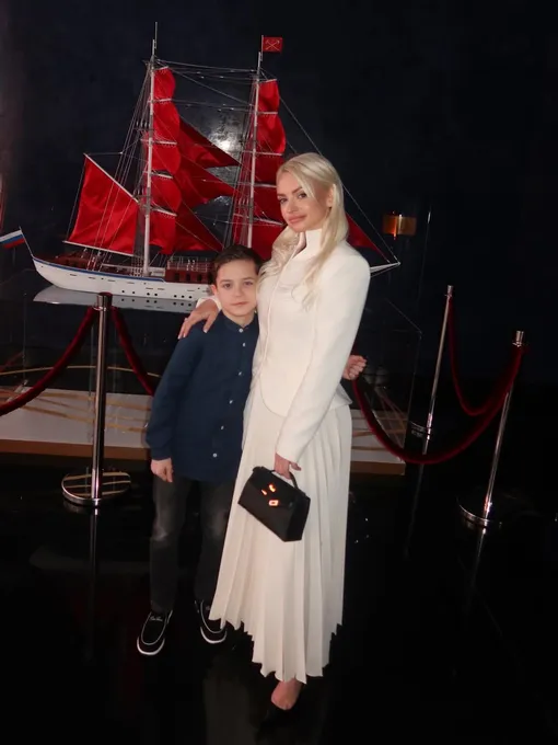 Милана Тюльпанова с сыном Артемием