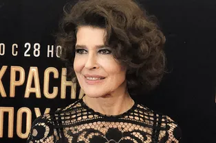 «Люблю Россию»: легендарная француженка Фанни Ардан привезла «Прекрасную эпоху» «Люблю Россию»: легендарная француженка Фанни Ардан привезла «Прекрасную эпоху»