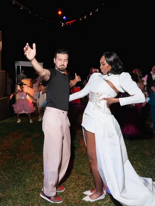 Винус Уильямс сменила множество нарядов