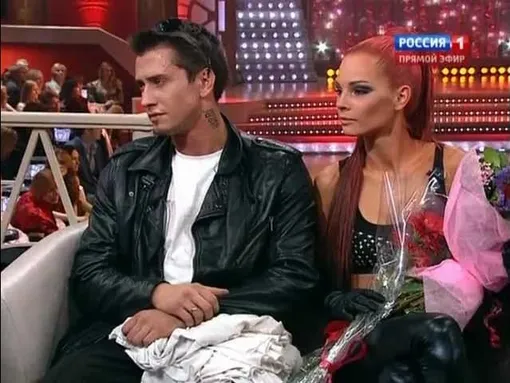 Павел Прилучный и Ксения Дмитриева на шоу «Танцы со звездами» Павел Прилучный и Ксения Дмитриева на шоу «Танцы со звездами»