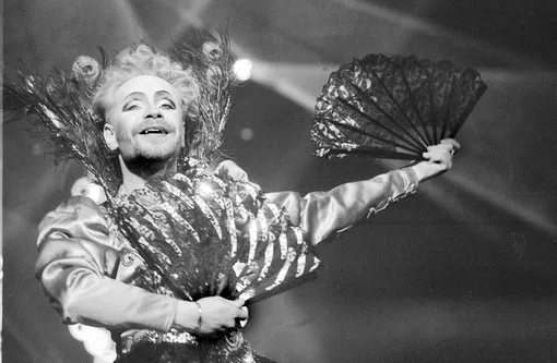 В 1980-е Борис Моисеев сделал успешную танцевальную карьеру Борис Моисеев