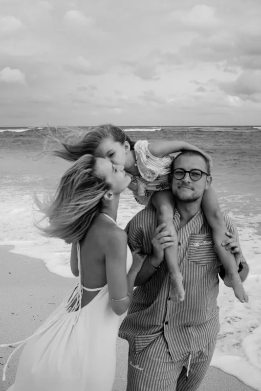 NANSI & SIDOROV с дочерью Аэлитой