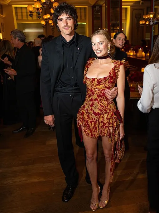 Джейкоб Элорди и Марго Робби