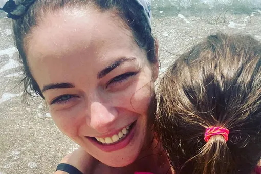 «Самая нежная мама, обожаю!»: Марина Александрова показала редкое фото с детьми «Самая нежная мама, обожаю!»: Марина Александрова показала редкое фото с детьми